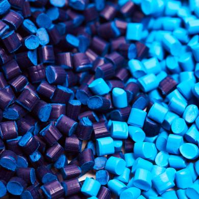 Pellets containing polymers.