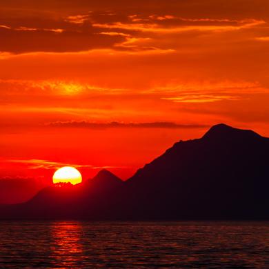 Sun setting