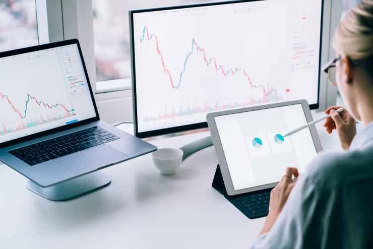 Read-Across in action on two computer screens.